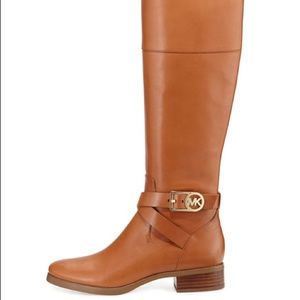 Michael alors Bryce Boots